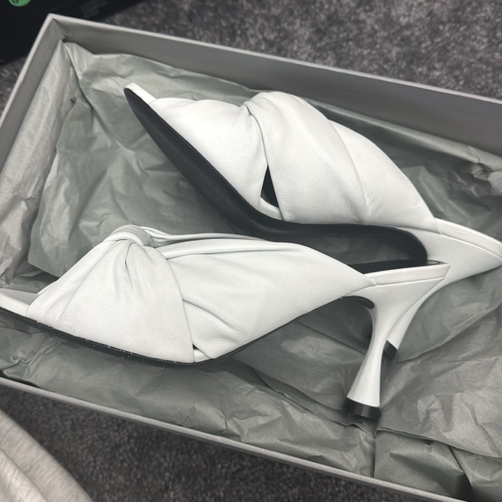 Balenciaga drappy naapa worn 1 time, great condition - Picture 3 of 4